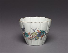 Tea Cup, c. 1730. Chantilly Porcelain Factory (French). Soft-paste porcelain; overall: 5.3 x 7.4 cm