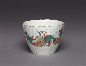 Tea Cup, c. 1730. Chantilly Porcelain Factory (French). Soft-paste porcelain; overall: 5.5 x 7.2 cm