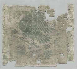 Silk Fragment, 1360-1399. Italy, last third of the 14th century. Lampas weave, silk; average: 20.3