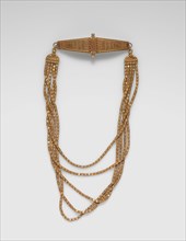 Necklace: SIRO BO MALEYA  -- (pepper-flower-garland), 1700s. Ceylon, Kandy, 18th century. Gold;