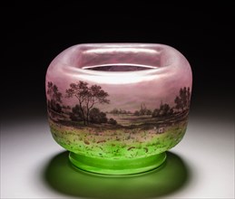 Bowl, late 1800s - early 1900s. Daum Brothers (French). Glass; overall: 11.2 cm (4 7/16 in.);