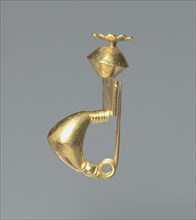 Fibula (Pin), 400-200 BC. South Italy, Campania, 4th-3rd Century BC. Gold; overall: 8 cm (3 1/8 in