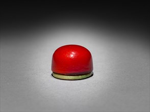 Snuff Bottle with Stopper (stopper), 19th Century. China, Qing dynasty (1644-1911). Glass; with