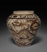 Jar with Dragon:  Cizhou Ware, 1271-1368. China, Yuan dynasty (1271-1368). Glazed buff stoneware