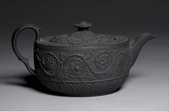 Teapot, c. 1810. Elijah Mayer & Son. Black basalt; overall: 13.7 x 26.6 x 14.3 cm (5 3/8 x 10 1/2 x