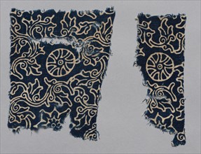 Fragments, 1100s - 1300s. India, 12th-14th century. Plain cloth, resist dyed; cotton; average: 12.3