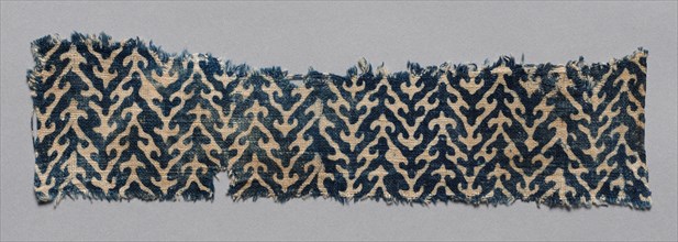 Fragment, 1100s - 1300s. India, 12th-14th century. Plain cloth, resist dyed; cotton; overall: 6.4 x