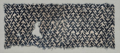 Fragment, 1100s - 1300s. India, 12th-14th century. Plain cloth, resist dyed; cotton; overall: 11.2