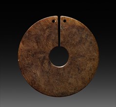 Chüeh (Ornament), 206 BC - AD 220. China, Han dynasty (202 BC-AD 220) or earlier. Jade; diameter: 6