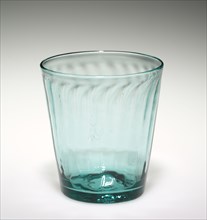 Tumbler, 1800-1850. America, Zanesville, 19th century. Glass; diameter: 8.6 cm (3 3/8 in.);