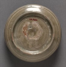 Box: Yue ware, 960-1279. China, Zhejiang province, Song dynasty (960-1279). Glazed stoneware with