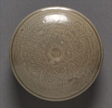 Box: Yue ware (lid), 960-1279. China, Zhejiang province, Song dynasty (960-1279). Glazed stoneware