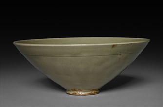 Bowl:  Northern Celadon Ware, 12th Century. China, Shaanxi or Henan province, Northern Song dynasty