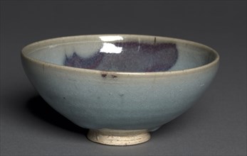Bowl: Jun Ware, 1200s-1300s. Northern China, Jin dynasty (1115-1234) - Yuan dynasty (1271-1368).
