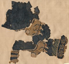 Fragment, probably from a large hanging, 900s - 1000s. Iran or Iraq, 10th-11th century ?. Tapestry