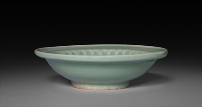 Plate:  Longquan Ware, 13th-14th Century. China, Southern Song dynasty (1127-1279). Glazed