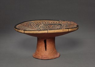 Pedestal Plate, 1300s-1400s. Panama, Coclé, 14th-15th century. Earthenware; overall: 13.5 x 26.5 cm