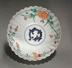 Fluted Bowl with Dragon, Butterfly, and Flowers, early 1700s. Japan, Edo Period (1615-1868).