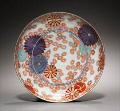 Dish with Chrysanthemums and Marigolds, 1700s. Japan, Edo Period (1615-1868). Imari ware porcelain