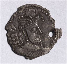 Drachma, 303-310. Iran, Sasanian, Reign of Hormizd II, 4th century. Silver; diameter: 2.3 cm (7/8