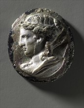 Cameo:  Head of Artemis, 100-200. Italy, Roman, 2nd Century. Glass; overall: 3.7 x 3.3 cm (1 7/16 x