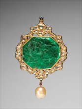 Pendant, 1700s. India, Rajasthan, Jaipur, 18th century. Gold, emerald, diamonds, enamel, and pearl;