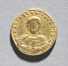 Nomisma with Nicephorus II Phocas (obverse), 963-969. Byzantium, 10th century. Gold; overall: 2 cm