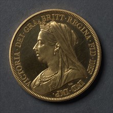 Five Pounds (obverse), 1893. Thomas Brock (British). Gold