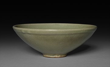 Bowl, 1100s. China, probably from the Yaozhou kilns, Shaanxi Province, Northern Song dynasty