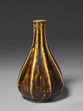 Eight-faceted Bottle, 1800s-1900s. Korea, Joseon dynasty (1392-1910). Stoneware; overall: 23.2 cm