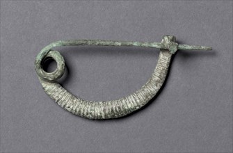 Fibula, c. 900-800 BC. Italy. Bronze; overall: 7 cm (2 3/4 in.).