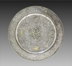 Footed Platter with Design of Mythical Beasts amid Grapevines, 700s. China, Tang dynasty (618-907).