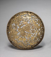 Incense Burner in Tripod Form, 1800s. Japan (?), 19th century. Glazed white porcelain, gilded