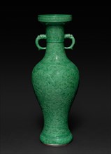 Vase, 1662-1722. China, Jiangxi province, Jingdezhen kilns, Qing dynasty (1644-1912), Kangxi reign