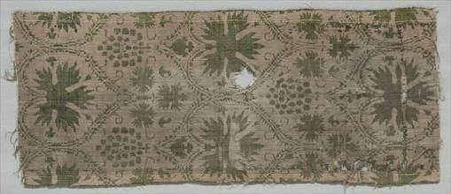 Silk Fragment, c. 1360s-1380s. Italy, second half of 14th century. Lampas weave, silk; overall: 39