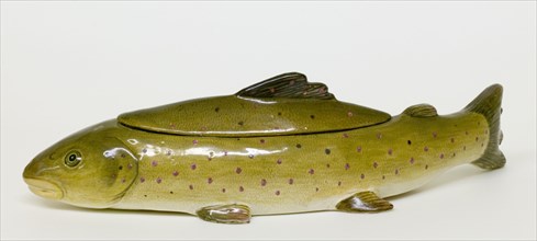 Box in the Form of a Fish, 1767. Niderviller Factory (French). Ceramic