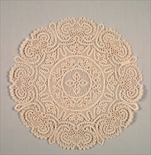 Lace, 19th century. Italy, Abruzzi, Pescocostanzo, l'Aquila, 19th century. Bobbin lace with