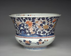 Vase (Imari ware), c 1700s- 1800s. Japan, Arita, Imari ware, 18th- 19th century. Underglaze blue