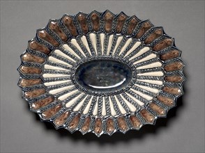Oval Dish, late 1500s. Circle of Bernard Palissy (French, 1510-1589). Lead-glazed earthenware;