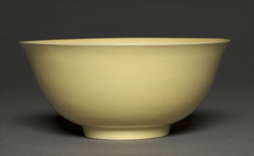 Bowl, 1488-1505. China, Jiangxi province, Jingdezhen, Ming dynasty (1368-1644), Hongzhi mark and