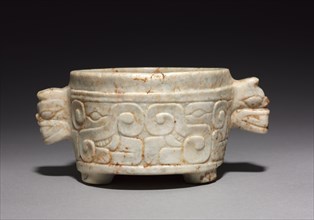 Tripod Bowl, 600-1000. Honduras, Ulúa Valley, 7th-10th century. Marble; overall: 8.1 x 6.9 x 10.9