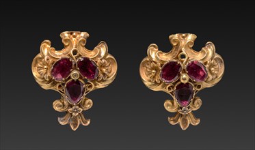 Earring, c. 1840. Germany, possibly, 19th century. Gold and jewels; average: 3.3 x 2.9 cm (1 5/16 x