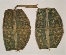 Pair of Headpieces, 907 - 1125. China, Liao dynasty (907-1125). Embroidery, silk; overall: 22.3 x