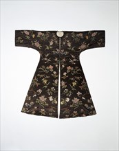 Woman's Silk Robe, c. 1770-1780. China, Qing dynasty (1644-1911). Silk, satin weave with
