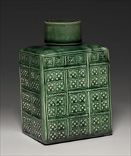 Tea Caddy with Lid, c. 1750-1800. Staffordshire Factory (British). Earthenware; overall: 12.2 x 8.5