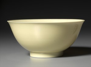 Bowl with Yellow Glaze, 1723-1735. China, Qing dynasty (1644-1912), Yongzheng mark and reign