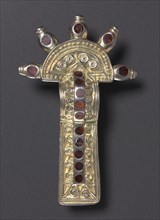 Bow Fibula, 500s. Frankish, 6th century. Silver gilt with garnets; overall: 9.1 x 5.7 x 2.7 cm (3