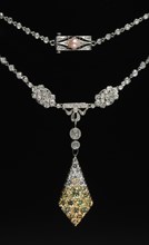 Necklace, c. 1900-20. America, 20th century. Demantoid garnet, diamonds, pearl, gold, platinum;