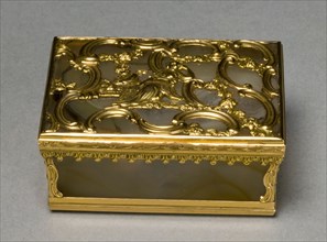 Snuff Box, c.  1760. England, mid-18th century. Agate and gold;