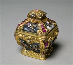 Small Box, c. 1750. England, mid-18th century. Agate with gold mounts; overall: 7 x 5.7 x 5.8 cm (2